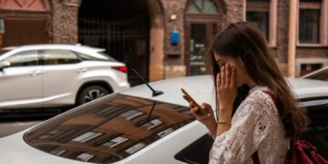 После девет години, Мета повторно ќе ги спои Месинџер и Фејсбук