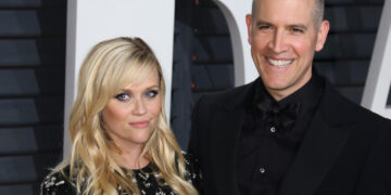 По 12 години брак се разведуваат Рис Витерспун и Џим Тот