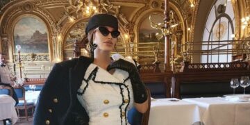 (Фото) Силиконите на Сораја и се поголеми од главата