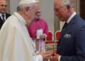 Папата на кралот Чарлс му подарил крст со Исус Христос