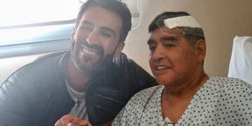 Осум лица обвинети за смртта на Марадона