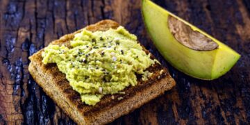 Авокадо намаз со варени јајца
