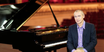 Светскиот пијанист Иво Погорелиќ доаѓа во Скопје на голем концерт во Филхармонија