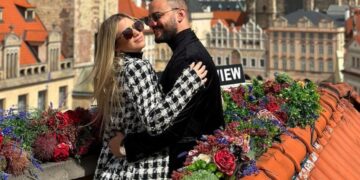 Традиционална храна и чешко пиво: актерот Жарко Димоски и сопругата во Прага