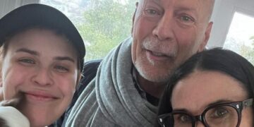 Брус Вилис и Деми Мур, станаа дедо и баба добија внука од ќерката Румер