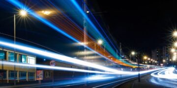 Англиски фотограф поминал шест месеци фотографирајќи експозиции на трамваи