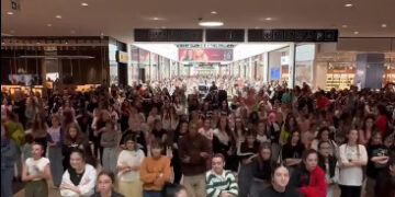 (Видео) Повеќе од 1000 танчери танцуваа во Ист Гејт одбележувајќи го Светскиот ден на танцот