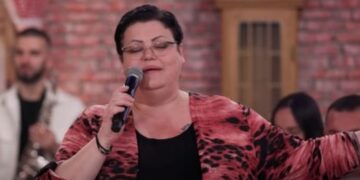 Победничката од „Никогаш не е доцна“ Бојана Барјактаревиќ, по трет пат се бори со ракот: Како лав сум, одам на терапија па на свирка