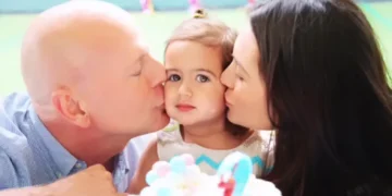 Ќерката на Брус Вилис и Ема Хеминг наполни 11 години, парот низ фотографии ја сподели роденденската честитка за Мејбел Реј