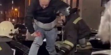 (Видео) Пијан Русин паднал од 19 кат, преживеал и почнал да пее