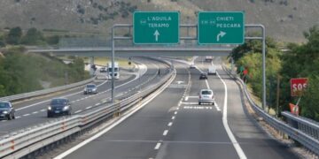 Пензионер две години не плаќал патарина низ Италија, со финта се протнувал под рампата