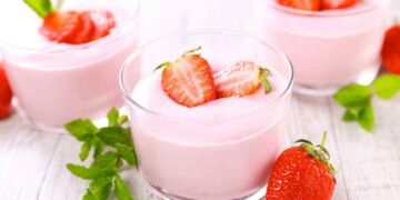 Мус од јагоди, слатко задоволство од само 3 состојки