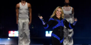 Кајли Миног е вмешана во сатанска теорија на заговор, тврдат фановите: илуминатите имаат нова кукла-играчка