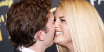 После секс не можам да одам, оти на маж ми му е преголем: Пејачката Меган Трејнор има проблеми со сопругот