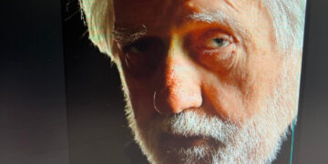 Џаро ќе ја потпишува биографијата „Живот на коцка“ во вторник на Саемот на книга