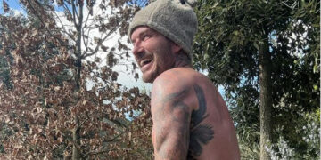 Викторија го објави гол Дејвид Бекам: Не се срами, покажи што имаш