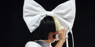 Сиа има пореметување од спектарот на аутизам