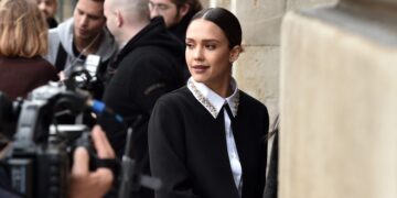 Џесика Алба на 15 години била киднапирана и пронајдена врзана во багажник