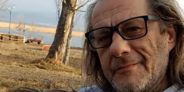 (Фото) Џамбазов ги трола политичарите за Денот на победата над фашизмот