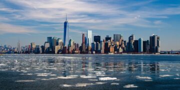 Њујорк тоне по два милиметри годишно поради тежината на облакодерите