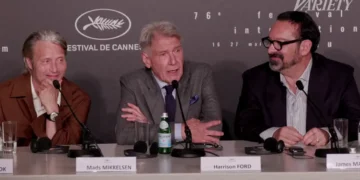 (Видео) Како успеваш да си згоден и на 80 години, новинарка го праша Харисон Форд во Кан