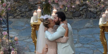 Се омажи австралиската пејачка Сиа: интимна венчавка во вила во Портофино