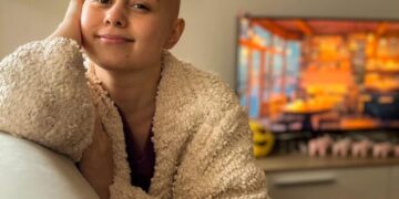 Славам една година без перика која ми ја мачеше душата, а почна да ми расте и коса: Цеце Николова конечно своја