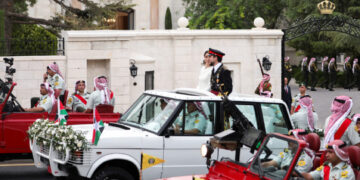 Се ожени престолонаследникот на Јордан: луксузна свадба во палата, меѓу гостите принцот Вилијам и Кејт 