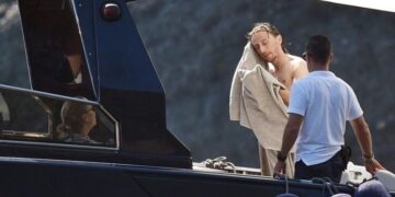 Лука Модриќ одмара на луксузна јахта во Дубровник на која еден ден чини 160 илјади евра