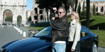 Кевин Костнер стана бездомник и покрај предбрачниот договор кој го имал со бившата