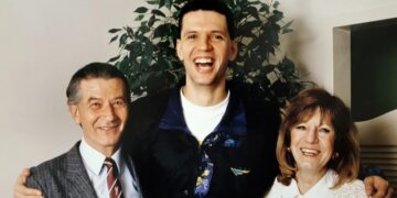 Сопругот ме спречи да скокнам од балкон кога ми јавија дека син ми загина, мајката на Дражен Петровиќ за кобното утро