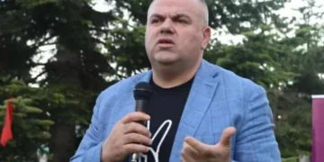 Градоначалник бил разрешен поради секс афера