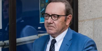 Во Лондон почна судењето на Кевин Спејси за сексуални престапи