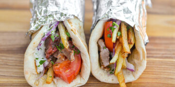 Гиро во Грција за 3,90 евра