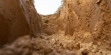 Кинезите во потрага по нафта ќе ја ископаат најдлабоката дупка во Земјата