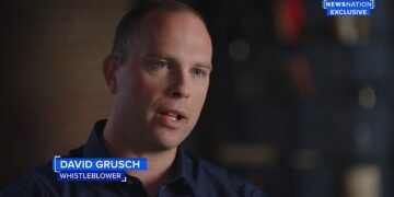 (Видео) Свиркач од Пентагон тврди дека луѓе биле убиени од нечовечка интелегенција и дека владата на САД ќе стори се за да ја зачува тајната