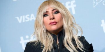 Од пејачка пред маркети и паркинзи, до единствената јавна личност со освоени Оскар и Златен глобус: Лејди Гага за почетоците на кариерата