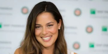 Житарки во комбинација со овошје, балансираниот појадокот на Ана Ивановиќ