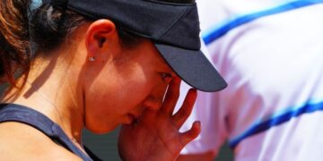 Судијата ме исфрли затоа што удрив девојче, а не момче, јапонска тенисерка за дисквалификацијата од Ролан Гарос