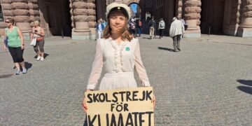 Грета Тунберг матурираше и го одржа последниот училишен протест за климата