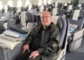 Американец купил доживотен авионски билет, прелетал повеќе од 37 милиони километри и посетил над 100 земји