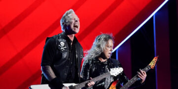 Металика донираше 40.000 фунти за бездомници