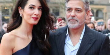 Славни фаци кои станаа татковци по 50 години