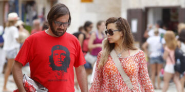 Видоје бил со љубовницата вечерта кога починал, тврди неговата сопруга Николина Пишек