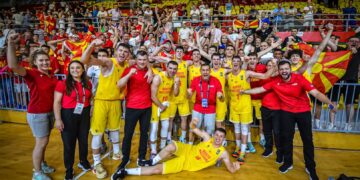 Младите кoшаркари на Македонија ја победија Украина и ќе играат финале на Европско