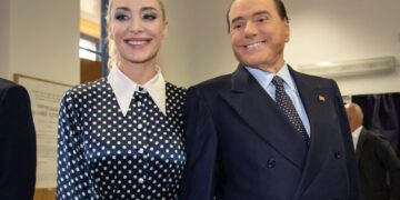 Берлускони на 53 години помладата партнерка Марта Фасцини и остави 100 милиони евра во наследство
