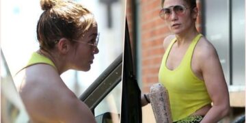 Џеј Ло остана да чека да и ја отворат вежбалната и лута пцуеше