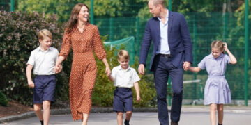 Вилијам и Кејт прекинаа стогодишна кралска традиција