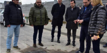 Е, тука врз шахтава може да фрламе ѓубре: работава е за плачење, ама барем на Твитер е смешно