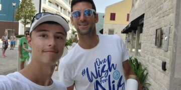 По поразот на Вимблдон, Ѓоковиќ на плажа во Херцег Нови